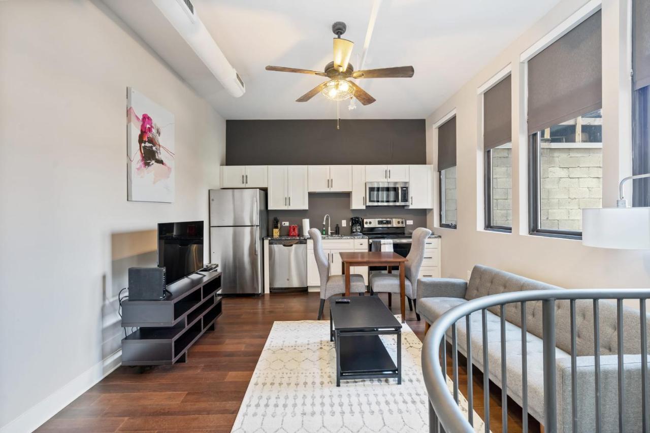 Modern Upscale 2Br Apartment In Carson By Stay Gia Apartment